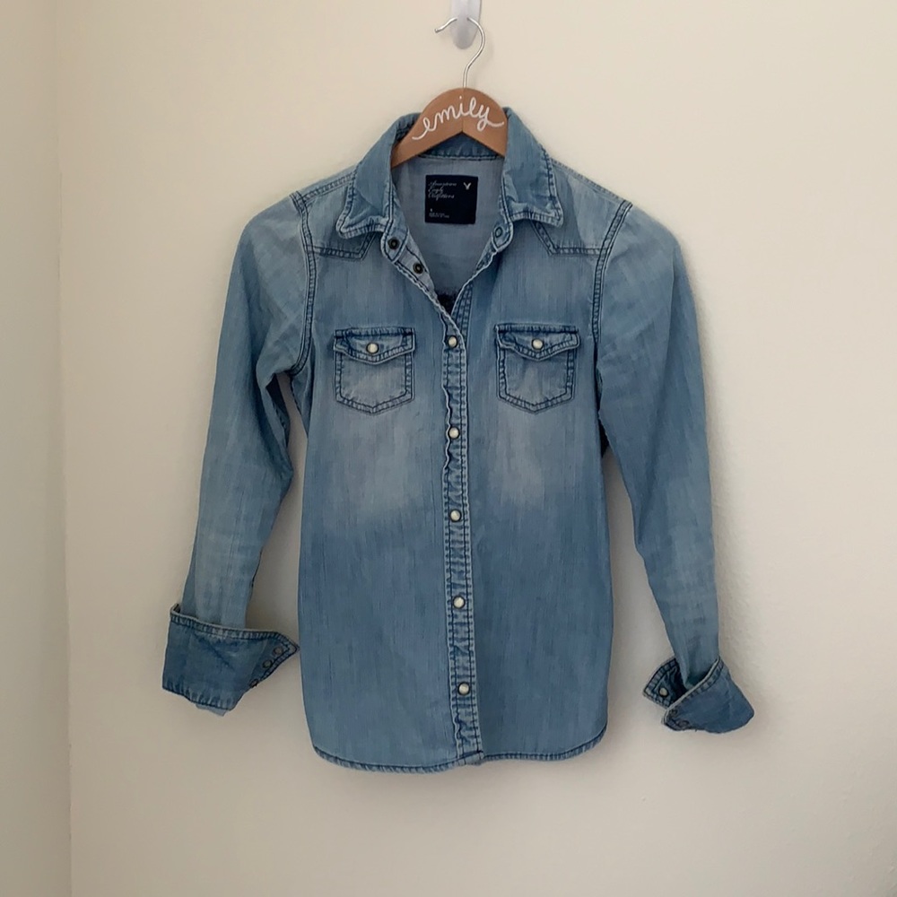 American Eagle jean button down